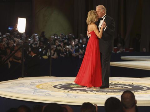 Romansa Wapres AS, Bertemu Cinta Sejati Setelah Istri Meninggal Tragis