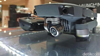 Mavic Pro dibanderol mulai dari Rp 14,99 juta, setara harga sepeda motor baru.  Berminat? Foto: detikINET/Yudhianto