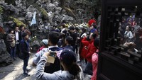 Dengan sejarah lebih dari 400 tahun, Lingering Garden telah berubah kepemilikan beberapa kali. Setiap pemilik melakukan yang terbaik untuk menyempurnakan taman. Taman ini pertama kali dibangun pada tahun 1593 selama Dinasti Ming (1368-1644) oleh seorang pejabat pensiunan bernama Xu Tai (Agung/detikTravel)
