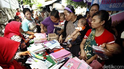 Warga Pesing Koneng Kedoya Dapat Penyuluhan Kesehatan