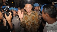 Ahok mendapat 27 pertanyaan dari tim penyidik Bareskrim Polri.