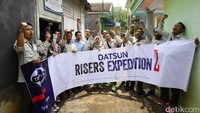Risers DRE 2 foto bersama sebelum melanjutkan perjalanan.