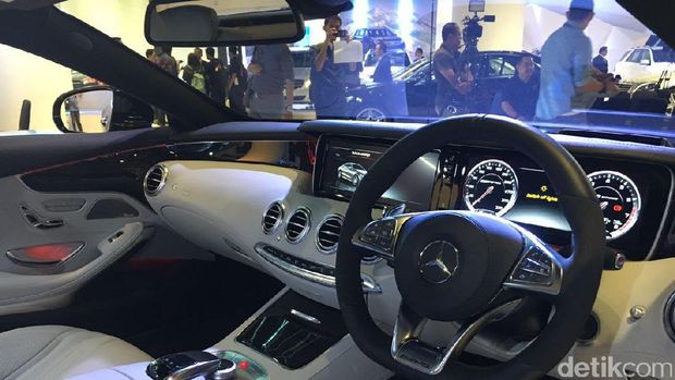 2 Mobil Impian Mercy