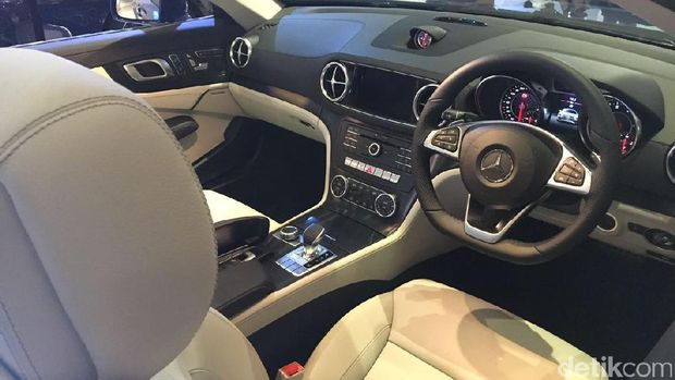 2 Mobil Impian Mercy