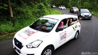 Para Risers tampak sumringah mengikuti perjalanan di Malang.