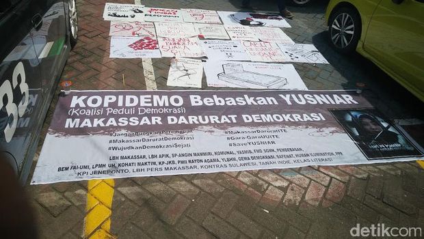 Aksi Solidaritas Mahasiswa Dukung Yusniar Dibebaskan di Kasus Status Facebook