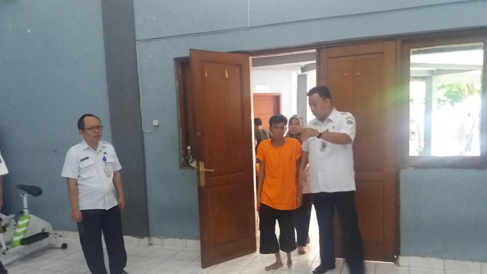 Mengenal Irfan, Pengemis Ber-iPhone 5s yang Diciduk di Sarinah