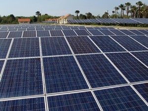 Bisakah Energi Terbarukan Dikembangkan dengan Harga Murah?