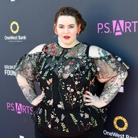 Mengutip dari Glamour, model dengan berat di atas rata-rata model catwalk tahun ini meningkat pesat. Terhitung ada 208 kali model bertubuh berisi mengisi presentasi koleksi di NYFW, sementara tahun lalu hanya 181 penampilan saja. Foto: Getty Images