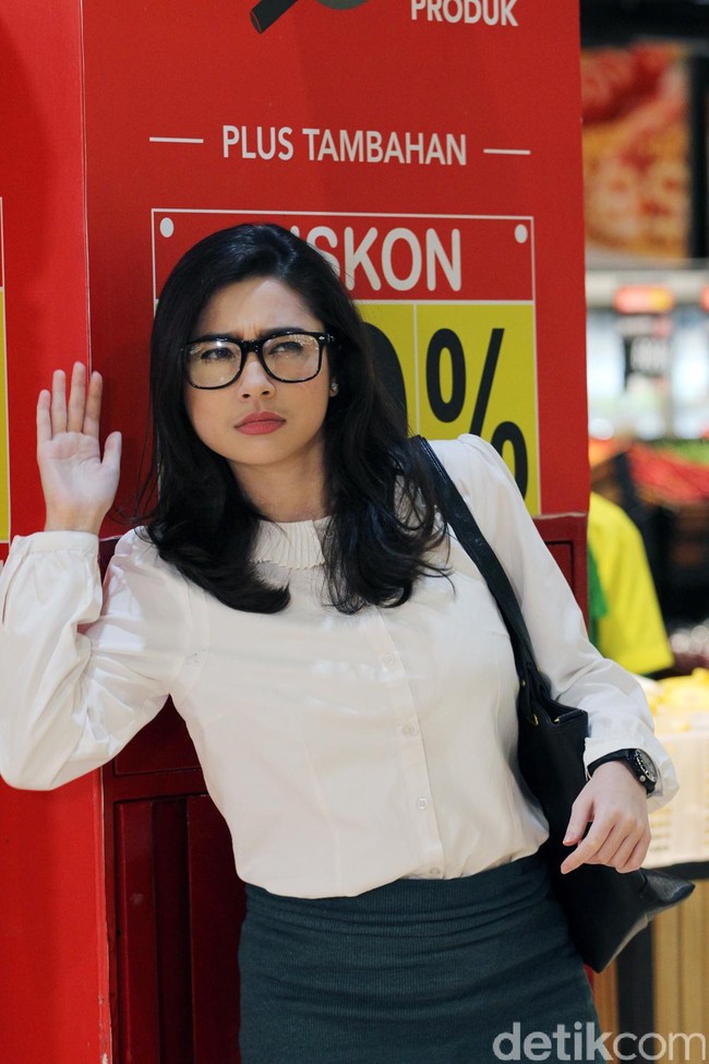 Wajah Amanda Rigby kerap wara wiri di layar kaca. Perjalanan kariernya dimulai dari sitkom Kejar Tayang pada 2009-2010. Namanya semakin dikenal saat tampil di sitkom ‘The Transmart’ yang tayang pada 2016-2017. Foto: Ismail/detikHOT