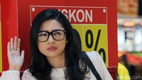 Bahkan karena aktingnya itu, followersnya pun ikut-ikutan berkomentar mengikuti dialognya di sitkom tersebut. Pool/Ismail/detikFoto.