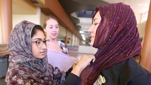 Jarang Terjadi, Puluhan Murid & Guru AS Berhijab Sehari Pasca Kemenangan Trump