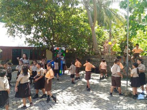 Sekolah Sei Pantai, Ketika Murid SD Diajari Pelestarian Ekosistem Laut