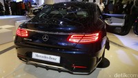 Berapa harganya? S 63 Coupe dijual mulai Rp 6,059 miliar (off the road).