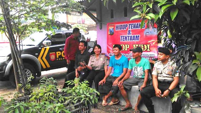 Kapolsek Wanita ini Rela Tidur di Pos yang Dibuatnya di Dekat Lokasi Judi