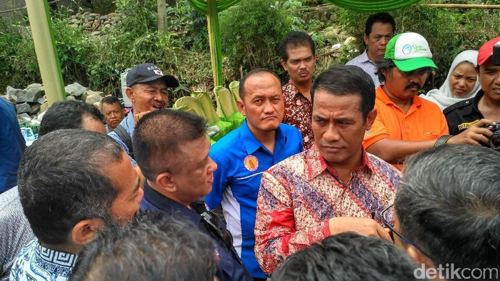 Harga Bibit Ayam Tinggi, Mentan: Bila Perlu Kita Buat Permentan