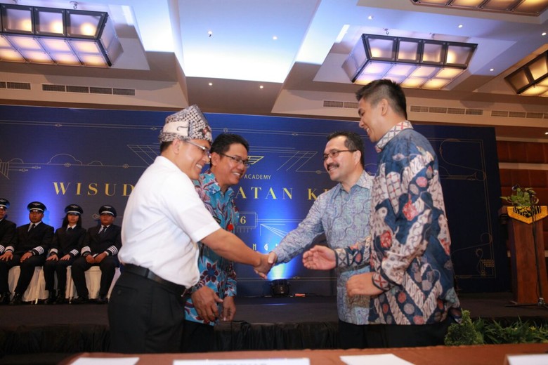 Banyuwangi Berikan Beasiswa Sekolah Pilot Bagi Penghafal 