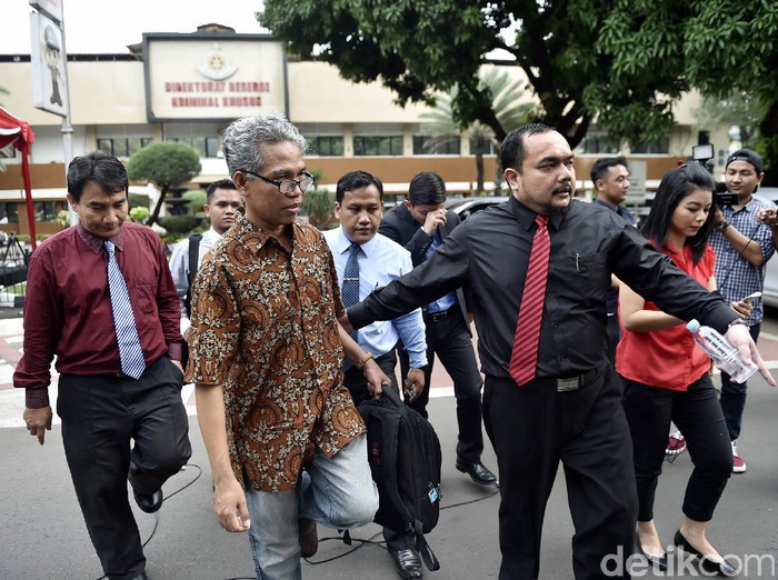 Ditetapkan Jadi Tersangka, Buni Yani Merasa Dikriminalisasi