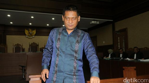 Kasus Saipul Jamil dan Cerita Rohadi Sujud Menangis di Kasus Saipul Jamil dan Cerita Rohadi Sujud Menangis di