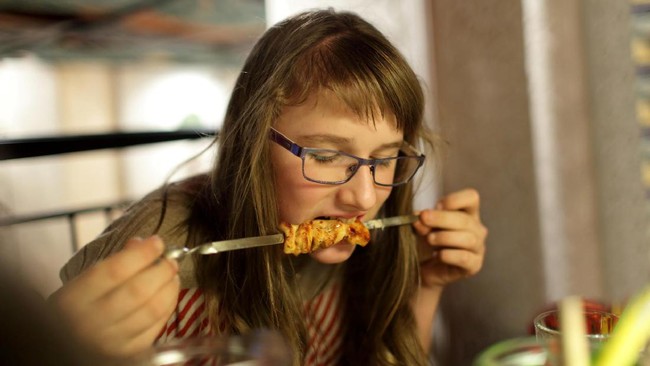 5 Trik untuk Cegah Kalap Saat Berbuka