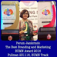 Perum Jamkrindo Sabet Dua Penghargaan di Bidang <i>Marketing</i>