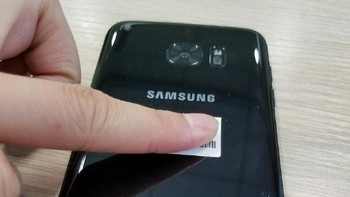 Sayangnya, tidak ada informasi lebih lanjut kapan varian ini akan dirilis. Tak hanya itu, karena ini bukan resmi diposting oleh pihak Samsung secara resmi, maka belum diketahui juga apakah Samsung memang benar-benar ingin merilisnya ke pasaran. Foto: dok. Weibo