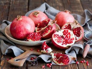5 Buah Segar Ini Bisa Mengobati Badan Pegal-pegal Selama WFH