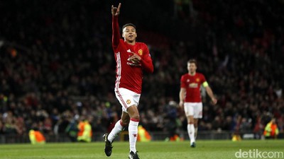 MU Tundukkan Feyenoord Empat Gol Tanpa Balas