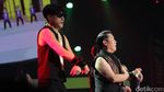 Berjoget Massal Bersama PSY di Konser Oppo