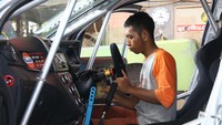 Yang dipertahanin aslinya Dashboard ya, kecuali AC (Air Conditioner), pintu, door trim serta kaca aslinya, door trim Panel untuk ya nampak aslinya, terus head ceiling trim Panel untuk tampak aslinya juga, tutur Dana.