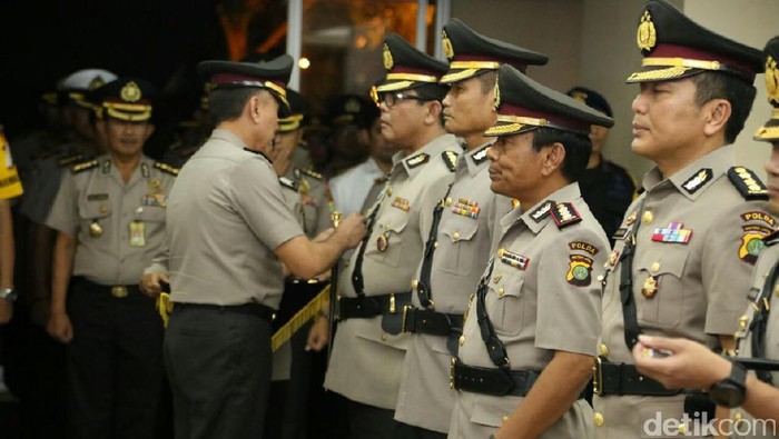 Kapolda Lantik 8 Kapolres Hingga Kabid Humas Polda Metro