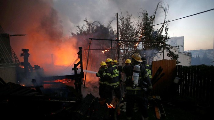 Kebakaran Hutan di Israel Meluas, Warga yang Dievakuasi Mencapai 80 Ribu
