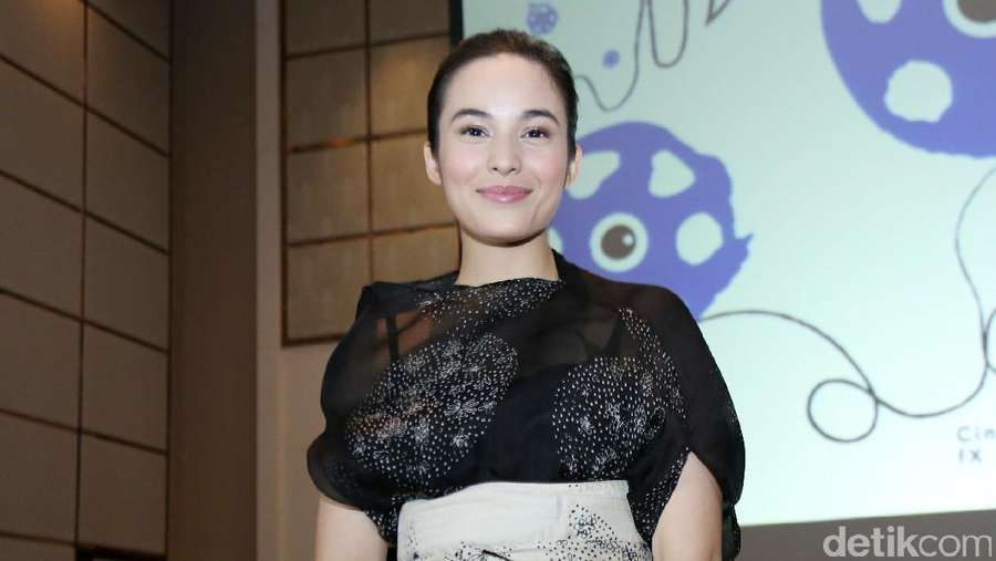 Chelsea Islan dan Aktor Top Jepang, Serasi