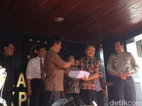 Tebalnya Berkas Perkara Ahok: 3 Bundel Terdiri dari 826 Halaman