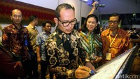 Rembuk nasional ini dihadiri oleh sekitar 450 peserta yang berasal serikat pekerja, perwakilan Apindo, dinas ketenagakerjaan, serta praktisi ketenagakerjaan seluruh indonesia.