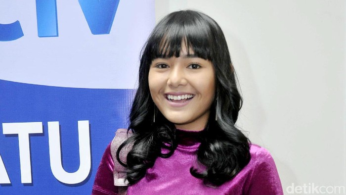 Amanda Manopo Amanda Manopo saat ditemui di kawasan Senayan.