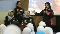 Cawagub DKI Jakarta Sylviana Murni saat berbicara di acara rapat kordinasi perempuan di Wisma Proklamasi, Jakarta, Jumat (25/11/2016).