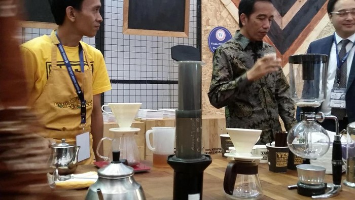 Jokowi: Potensi Bisnis Waralaba di RI Sangat Besar