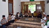 Masyarakat Cirebon diimbau agar selalu menjaga solidaritas terkait rencana demo besar-besaran yang akan dilakukan pada 2 Desember 2016 mendatang. Pool/dok. Humas Polri.