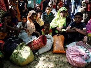 Kamp Pengungsi Rohingya di Bangladesh Hancur Akibat Topan Mora