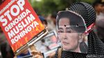 Aksi Teatrikal Konflik Rohingya di Kedubes Myanmar