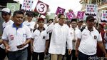 Aksi Sandiaga Uno Elus Perut Ibu Hamil