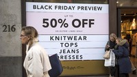 Black Friday memang menawarkan diskon besar bahkan di atas 50 persen. Jack Taylor/Getty Images.