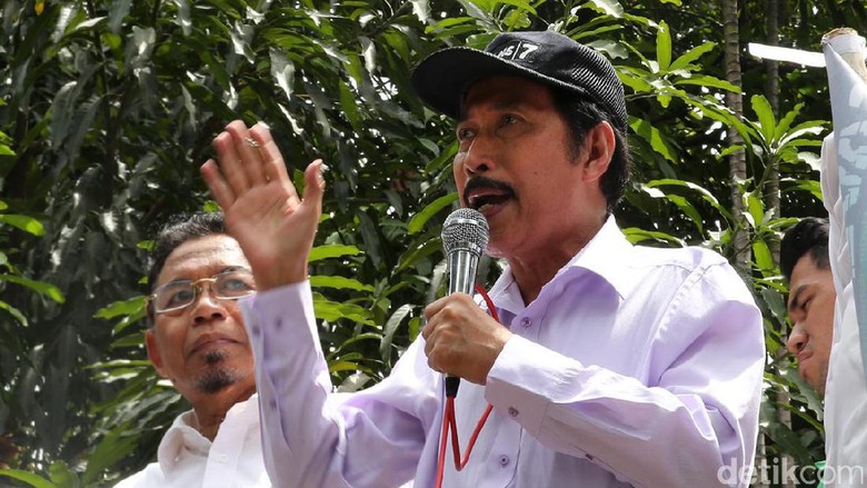 Heboh Musni Umar karena Cuitan Klenik Politik di Lingkaran Istana Heboh Musni Umar karena Cuitan Klenik Politik di Lingkaran Istana