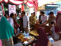  Di Depan Ibu-ibu Majelis Taklim, Sandiaga Pamer Program KJS Plus
