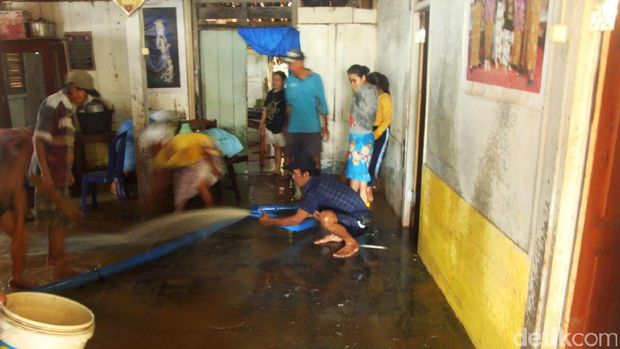  Banjir dan longsor di Banyuwas, Jawa Tengah, Sabtu (26/11/2016)
