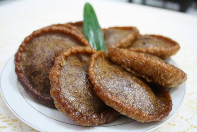 Cucur dan Kembang Goyang, Gorengan Renyah dari Tepung Beras