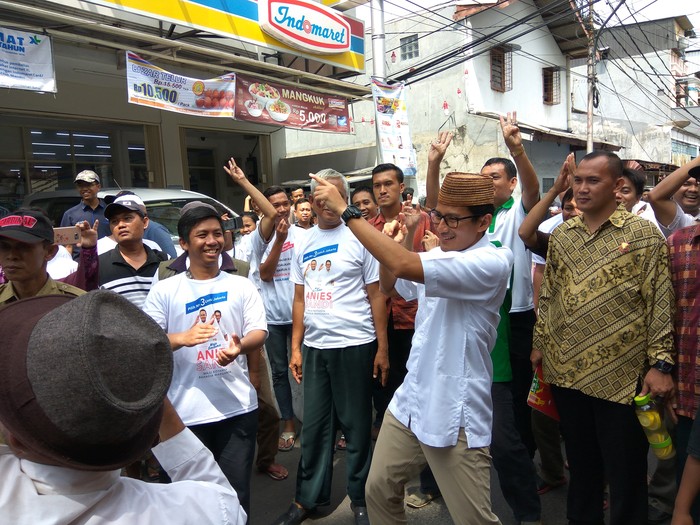 Di Depan Ibu-ibu Majelis Taklim, Sandiaga Pamer Program KJS Plus