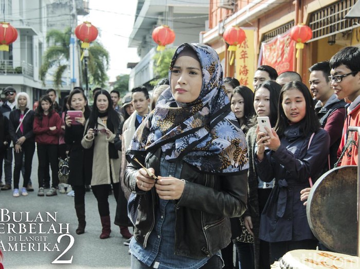 Toleransi Antarmanusia di Bulan Terbelah di Langit Amerika 2