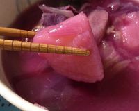 Uniknya Kreasi Hotpot Berkuah Ungu Alami Ini!